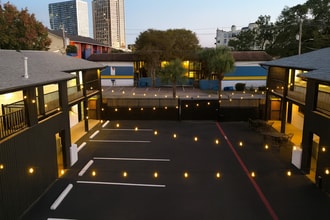 The Block At Montrose in Houston, TX - Foto de edificio - Building Photo