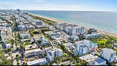 240 Collins Ave in Miami Beach, FL - Building Photo - Building Photo
