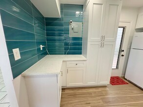 3 Greenway Village N in Royal Palm Beach, FL - Building Photo - Building Photo