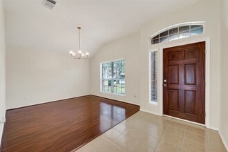 9830 Lynette Falls Dr in Houston, TX - Building Photo - Building Photo