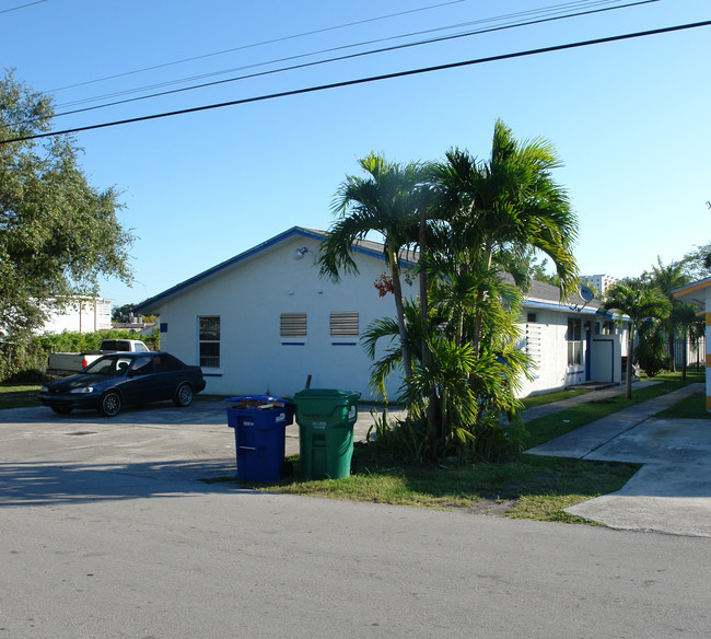 7815 NW 10th Ave in Miami, FL - Building Photo - Building Photo