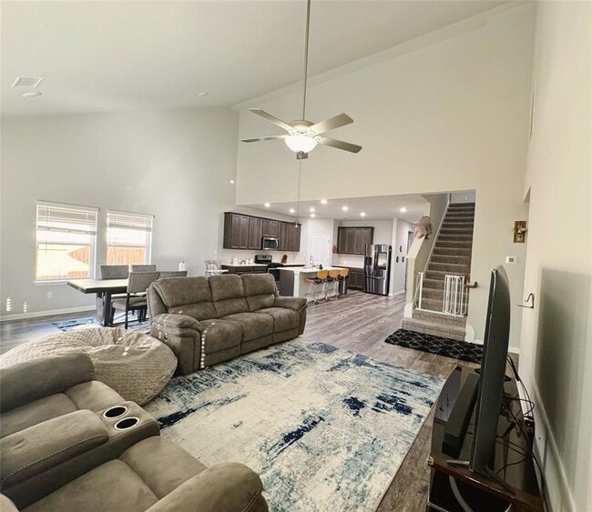property at 907 Main St