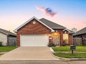 13530 Carruth Ln in Houston, TX - Building Photo