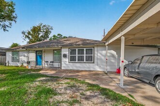 5613 Dorothy Ann Dr in Houston, TX - Building Photo - Building Photo