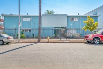 del14766 in Van Nuys, CA - Building Photo - Building Photo