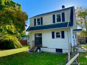 135 S Street Extension in Warwick, NY - Building Photo - Building Photo