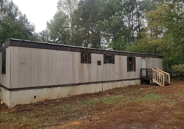 191 Wynette Wy in Inman, SC - Building Photo