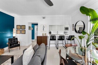 1559 Michigan Ave in Miami Beach, FL - Building Photo - Building Photo