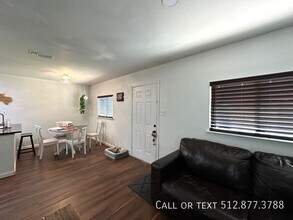 2402 Parker Cir in Georgetown, TX - Building Photo - Building Photo