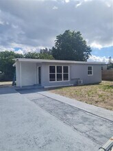 4390 NE 15th Terrace in Pompano Beach, FL - Building Photo - Building Photo