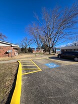 203 Silverleaf St in Exeter, MO - Building Photo