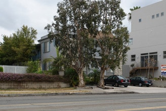 1520 Robinson Ave in San Diego, CA - Building Photo - Building Photo