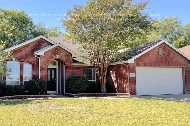 property at 1501 High Crest Dr