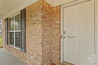 220 Augusta Way in Hinesville, GA - Foto de edificio - Building Photo