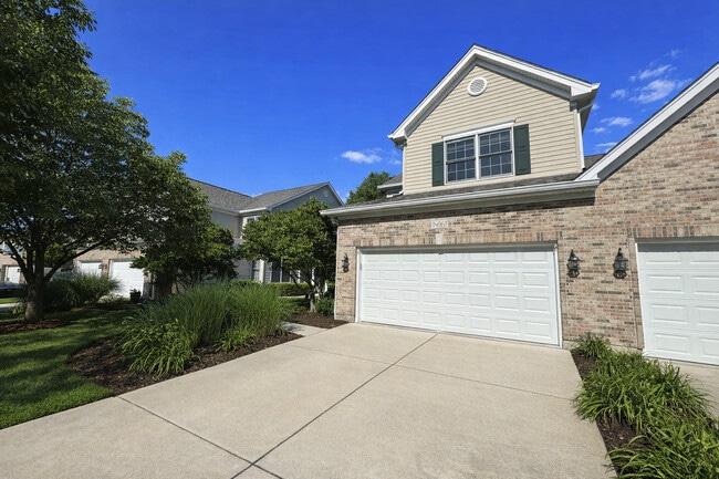 property at 1N061 Mission Ct