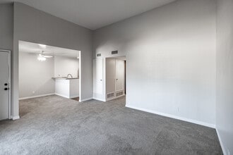 Gilbert Court Apartments in Fullerton, CA - Building Photo - Interior Photo