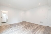 1528 N Marshall St photo'