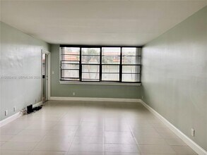 2731 Taft St in Hollywood, FL - Building Photo - Building Photo