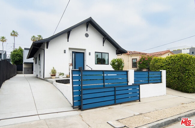property at 3311 London St