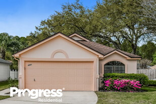 8852 St Lucia Ct in Jacksonville, FL - Building Photo