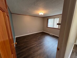28 Southbridge Rd in Charlton, MA - Building Photo - Building Photo