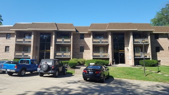 Wooddale Apartments