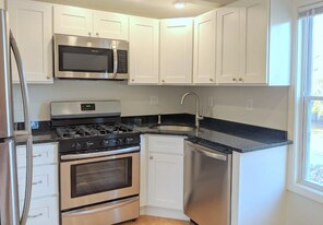 44 Cogswell Ave, Unit 2 in Cambridge, MA - Building Photo