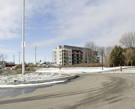 Quartier 440 in Laval, QC - Building Photo - Building Photo