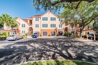 4170 Central Sarasota Pky, Unit 417 in Sarasota, FL - Foto de edificio - Building Photo