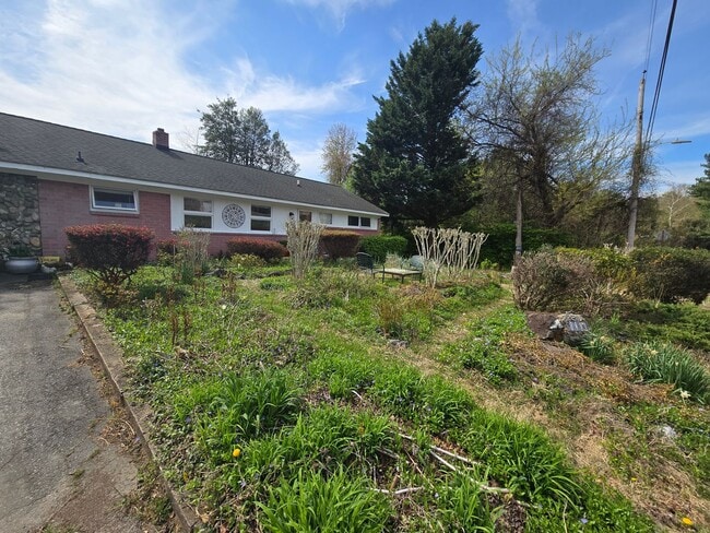 property at 1306 Currier St