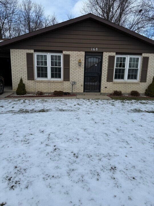 168 Lyre-Bird Ln in Lima, OH - Building Photo