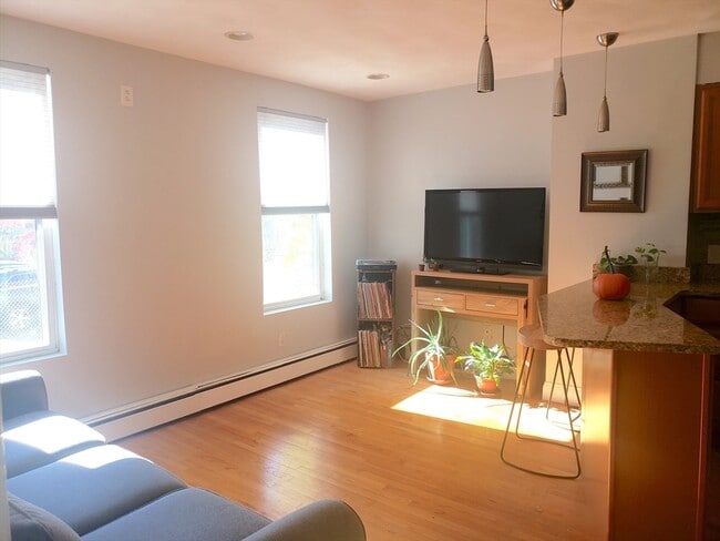 30 Haynes St in Boston, MA - Building Photo - Building Photo