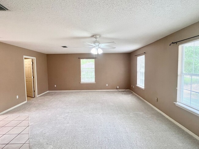 7514 Bowers Dr in Milton, FL - Building Photo - Building Photo