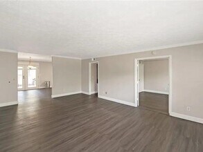 115 Biscayne Dr NW in Atlanta, GA - Building Photo - Building Photo