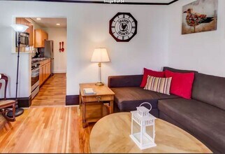 1609 S Weller St in Seattle, WA - Building Photo - Building Photo