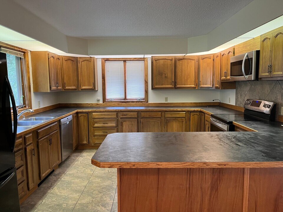 25 Bright Ln in Wilsall, MT - Building Photo