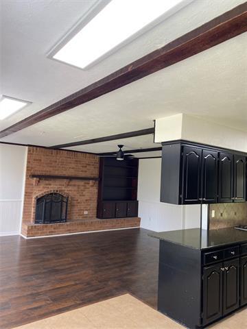 3719 Crestpark Dr in Farmers Branch, TX - Building Photo
