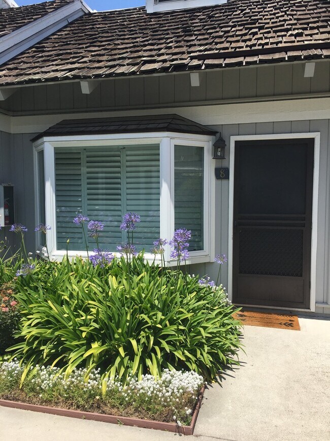 130 Ash Ave in Carpinteria, CA - Building Photo - Building Photo