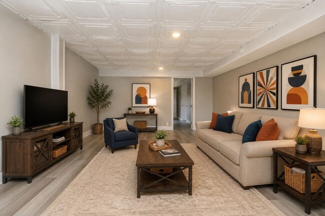 4000 Lara Ln