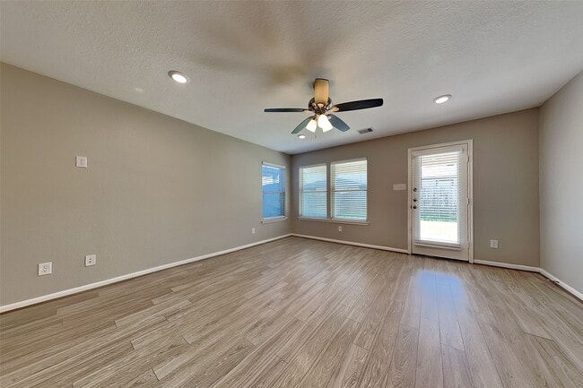 25614 Ramsey Heights Way in Porter, TX - Building Photo - Building Photo