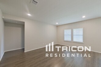 848 Glover Dr in Aubrey, TX - Building Photo - Building Photo