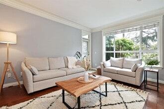 32729-32729 Garibaldi Dr in Abbotsford, BC - Building Photo - Building Photo