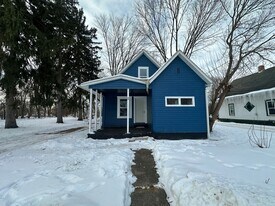 89 Somerset Ave in Battle Creek, MI - Building Photo