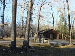 9033 Rapidan Dr in Fredericksburg, VA - Foto de edificio - Building Photo