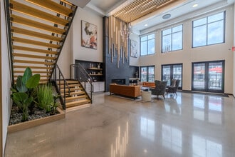 The Idylwood in Janesville, WI - Foto de edificio - Lobby