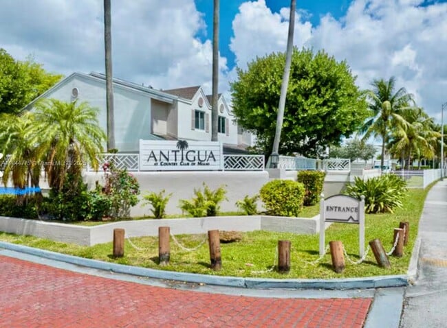 6725 NW 174th Terrace