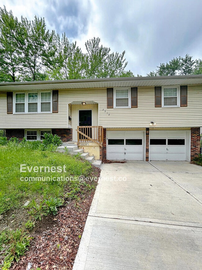 property at 3512 Bridge Manor Dr