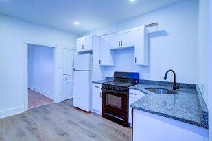 649 St Joseph St in Lancaster, PA - Building Photo