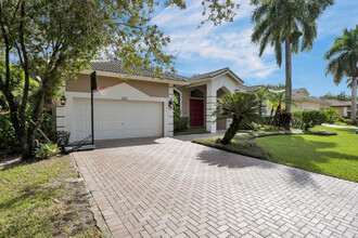 5718 NW 50th Dr in Coral Springs, FL - Building Photo - Building Photo