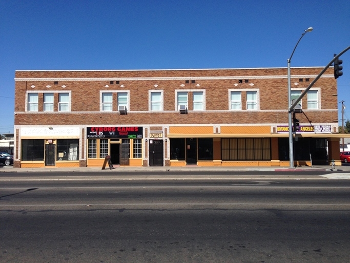 Belmont Apartments in Fresno, CA - Foto de edificio